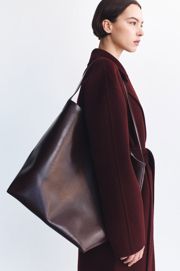 Nova Leather Shoulder Bag