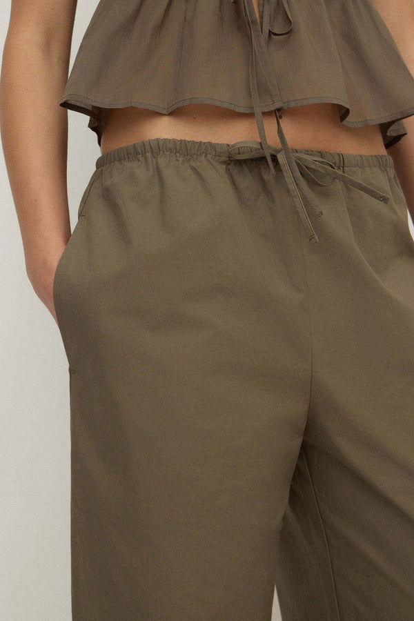 Amara_Pant_Hunter_0879