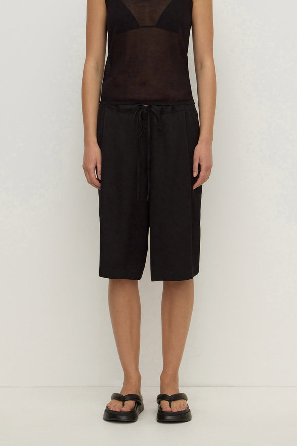 Amaris_Silk_Short_Black_2189
