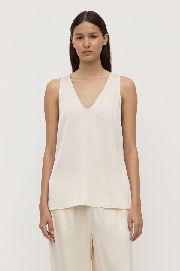 Amaris_Silk_Tank_Cream_0826