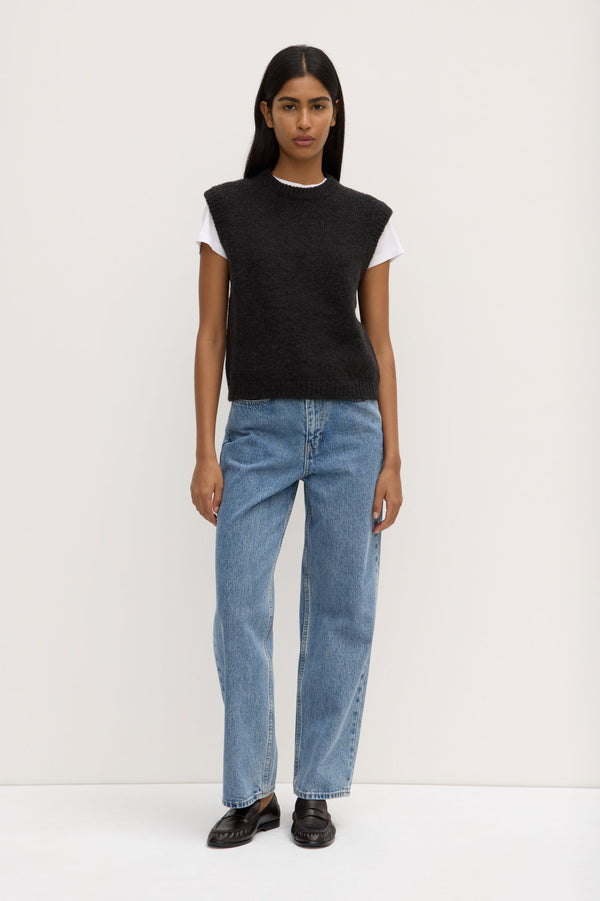 Everly_Knit_Vest_Black_0507