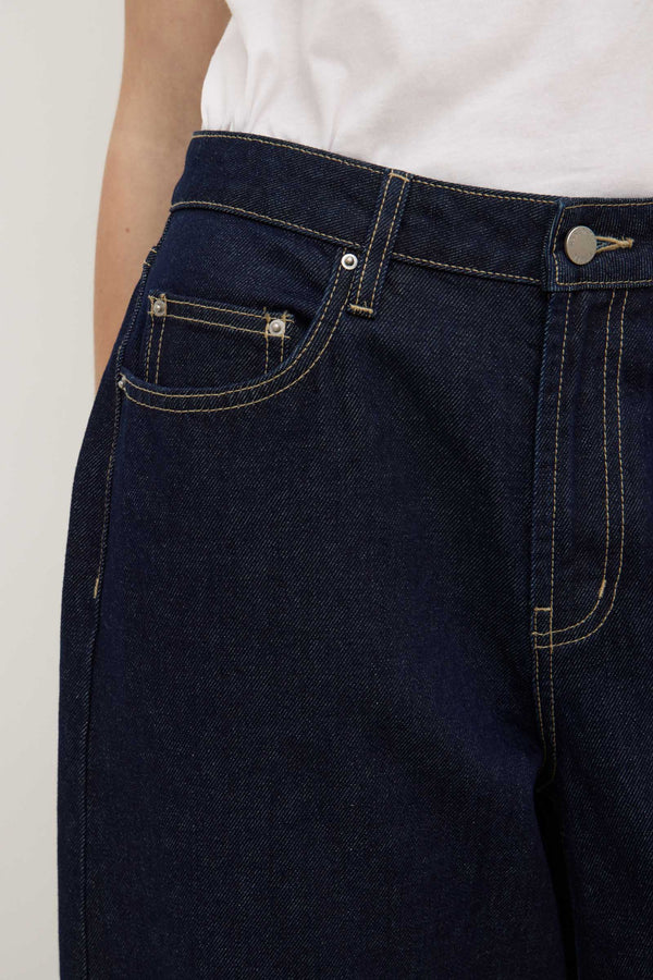 High Rise Barrel Jean