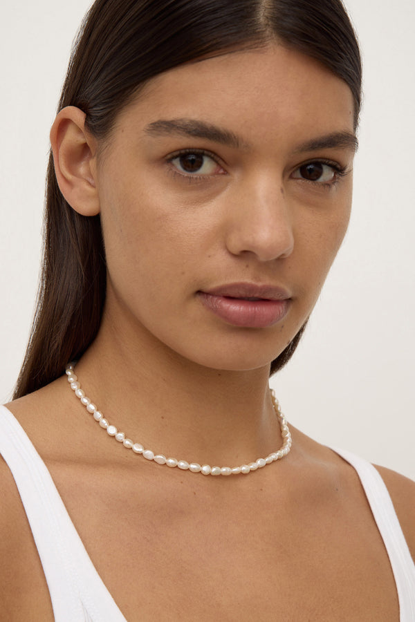 Vermeer Olive Necklace