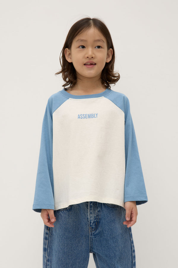 Kids_Carnaby_Logo_Long_Sleeve_Tee_Sea_Blue_Pebble_0192jpeg