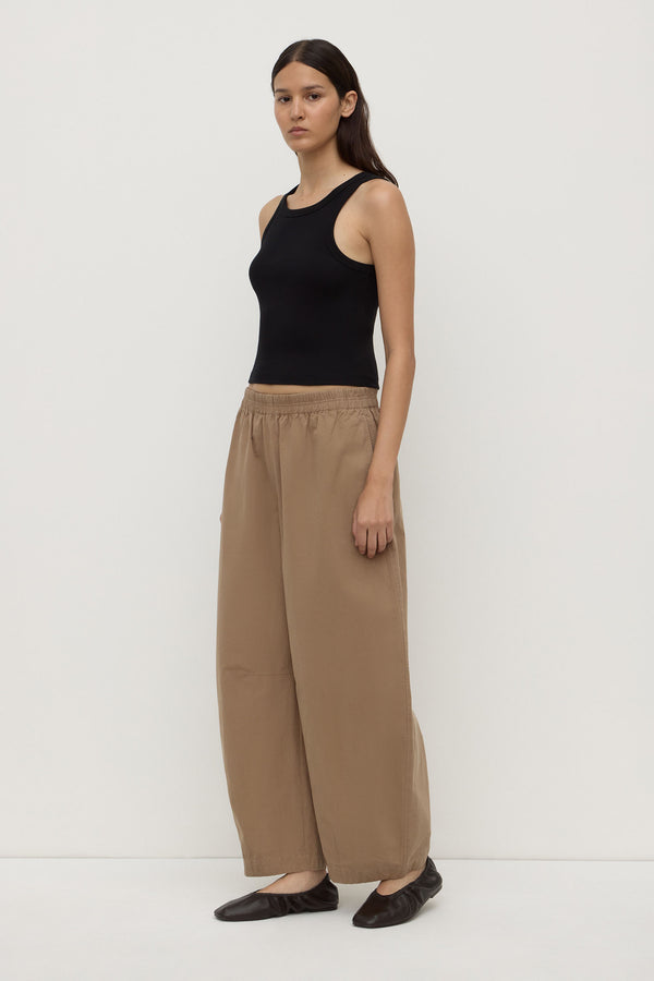 Lola_Barrel_Pant_Dark_Tan_1502