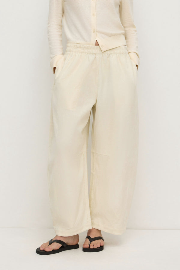 Lola_Cord_Barrel_Pant_Cream_1540
