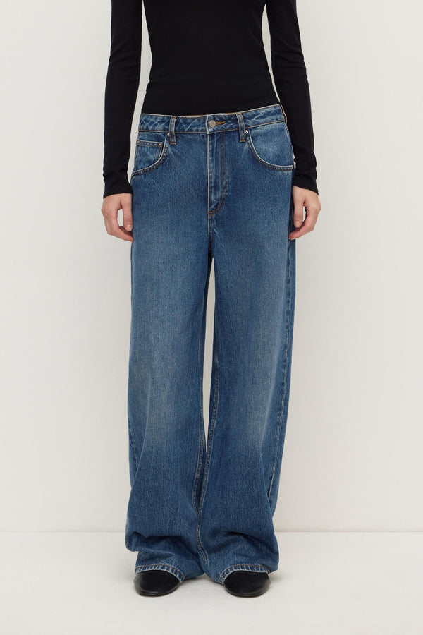 Low Curve Mid Rise Jean