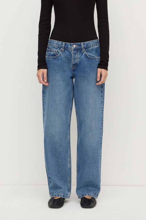 Low Rise Relaxed Jean