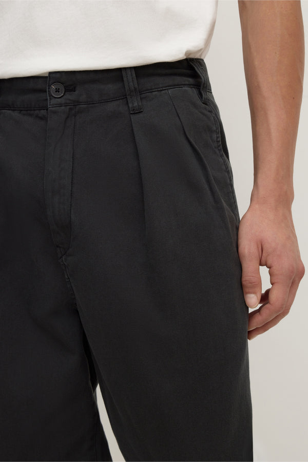 Miles Pleated Chino