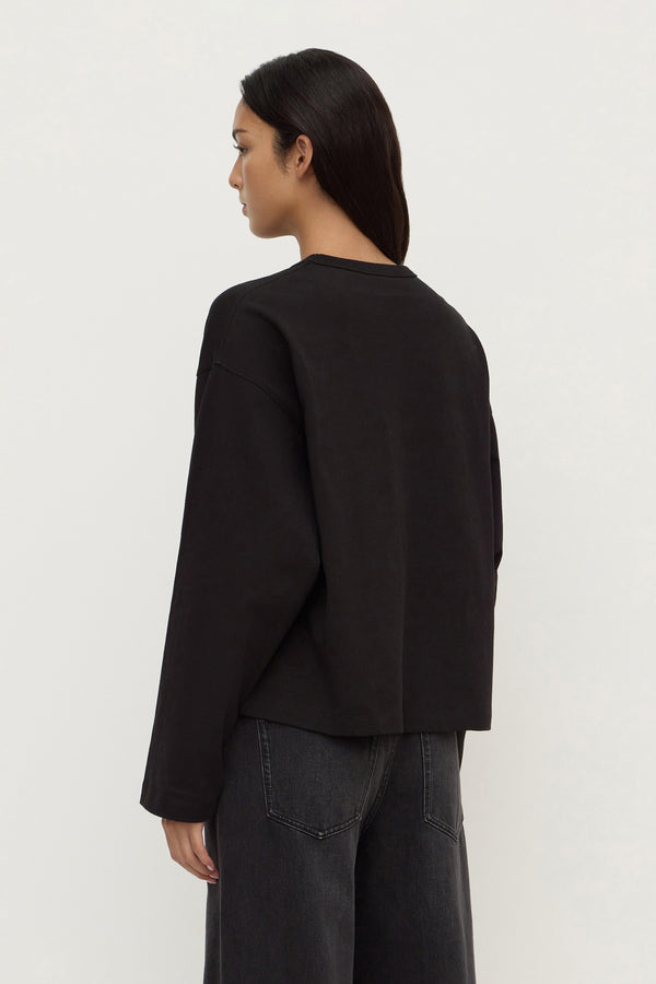 Nikita_Wide_Sleeve_Tee_Black_0962