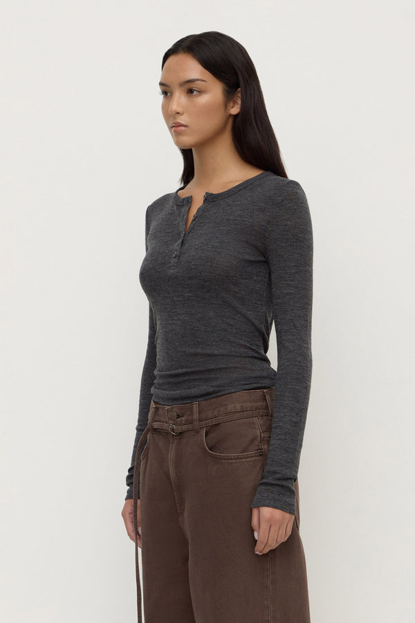 Nora_Merino_Wool_Henley_Charcoal_Marle_1292
