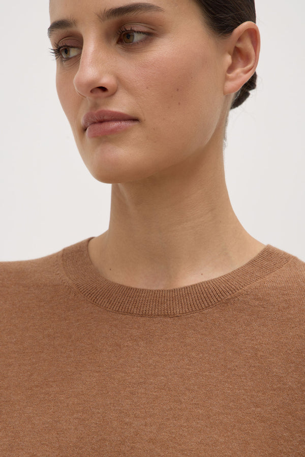 Vanya_Cotton_Cashmere_Boxy_Knit_Tee_Bronze_1647jpeg