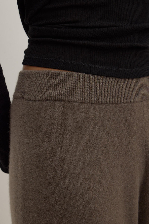 Aliyah_Cashmere_Pant_Bark_1681