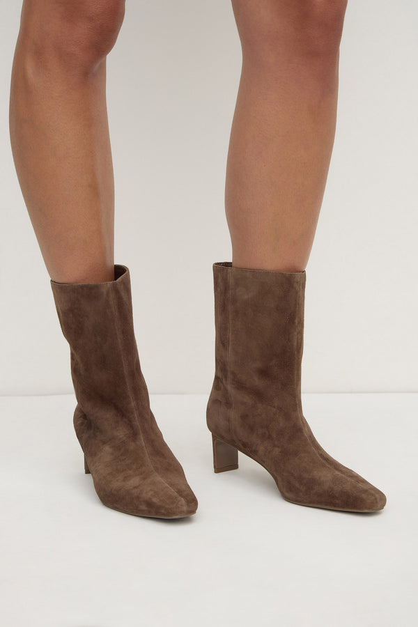 Allison_Suede_Boot_Bark_2946