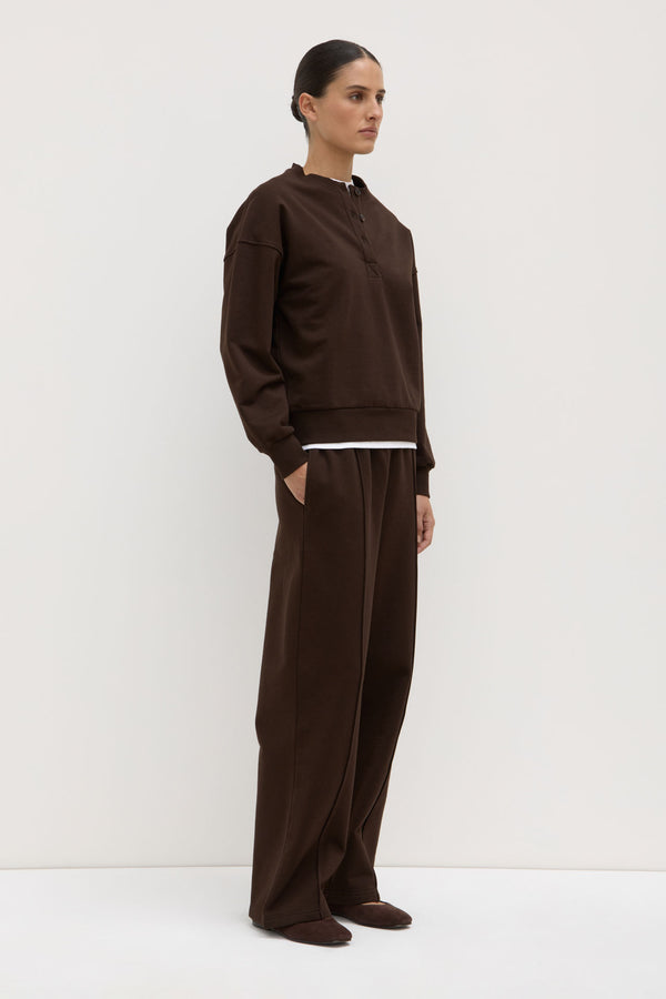 Anya_Fleece_Crew_Ganache_1331jpeg