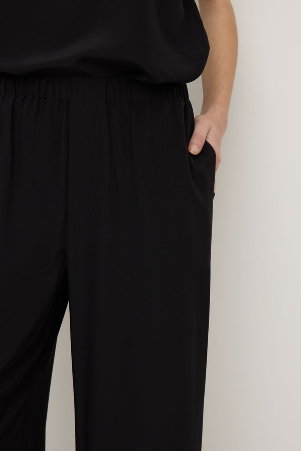 Betty_Silk_Pant_Black_0983