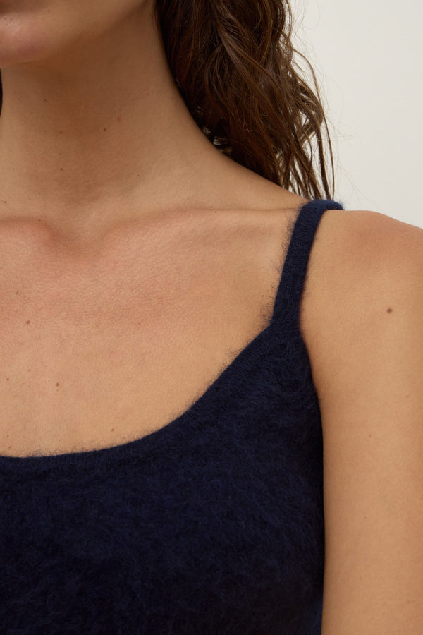 Carina_Wool_Tank_True_Navy 7