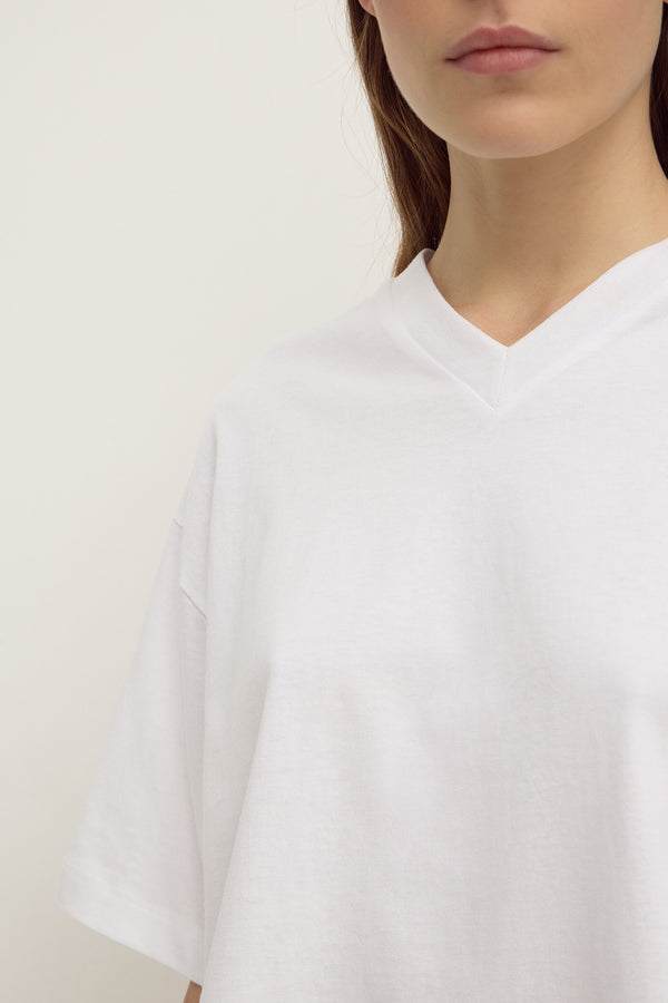 Ellie_V_Neck_Oversized_Tee_White_0518