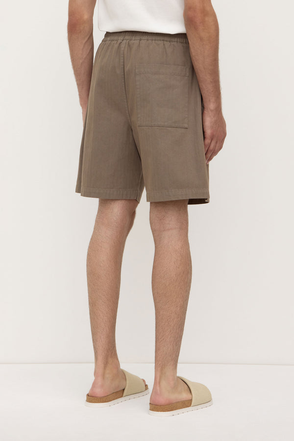 Hawke_Short_Putty_0296jpeg