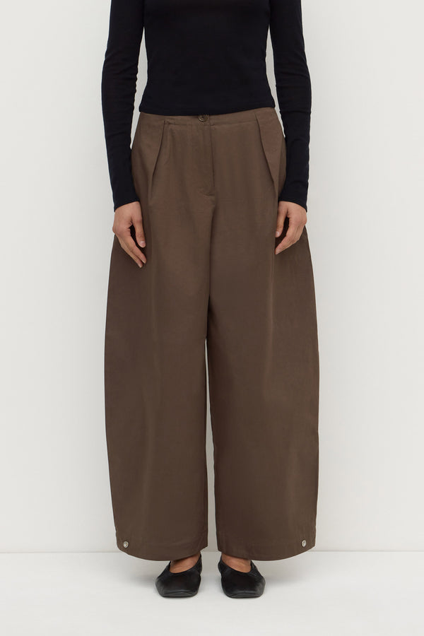 Jasmine_Cotton_Adjustable_Barrel_Leg_Pant_Military_1956