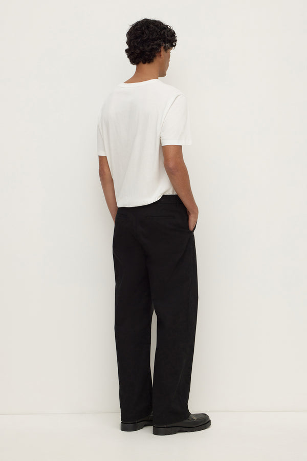 Jonah_Pleated_Chino_True_Black_2089