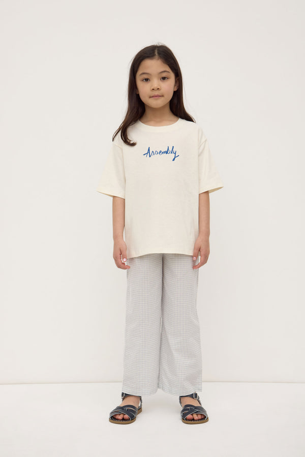 Kids_Script_Tee_Pebble_0171jpeg