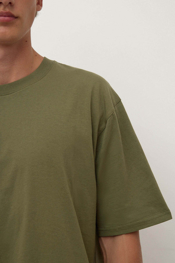 Knox_Organic_Oversized_Tee_Chive_1001