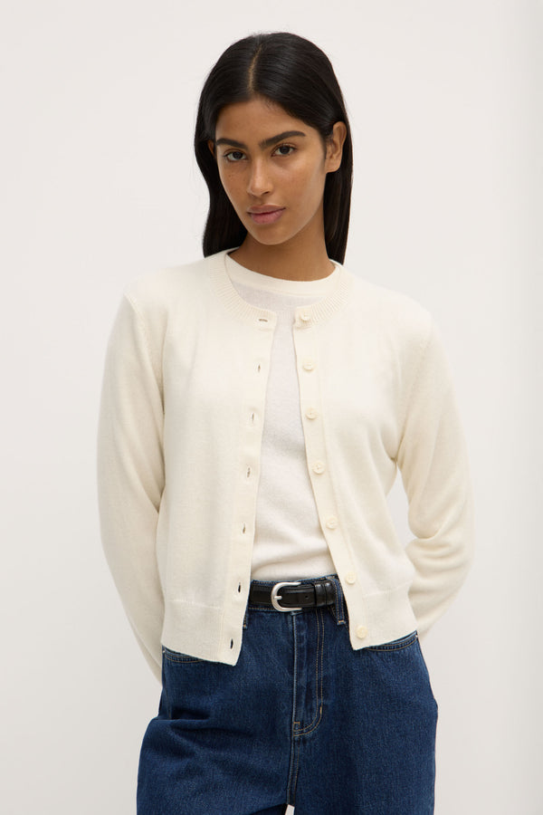 Lara_Cashmere_Knit_Cardigan_Cream_0198