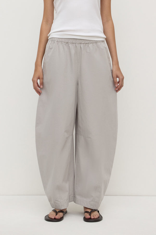 Lola_Barrel_Pant_Cement_1580