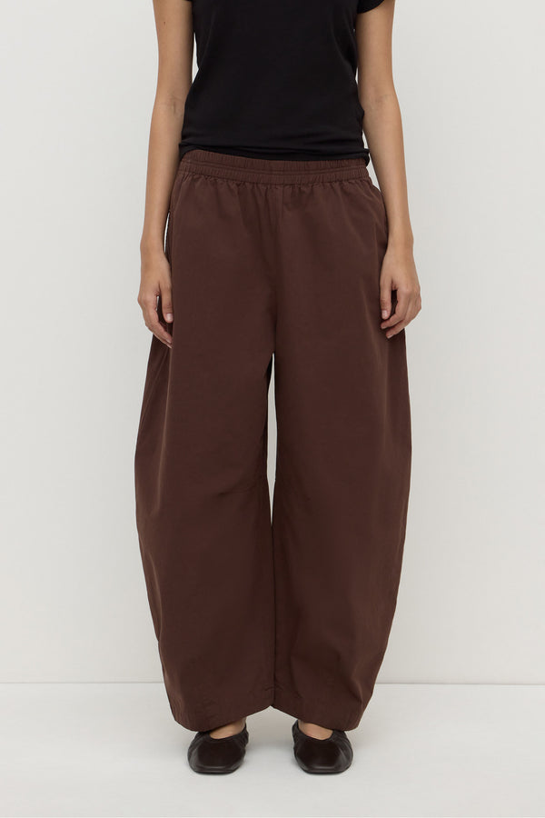 Lola_Barrel_Pant_Ganache_1539