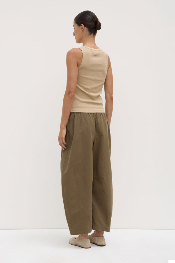 Lola_Barrel_Pant_Khaki_1452jpeg