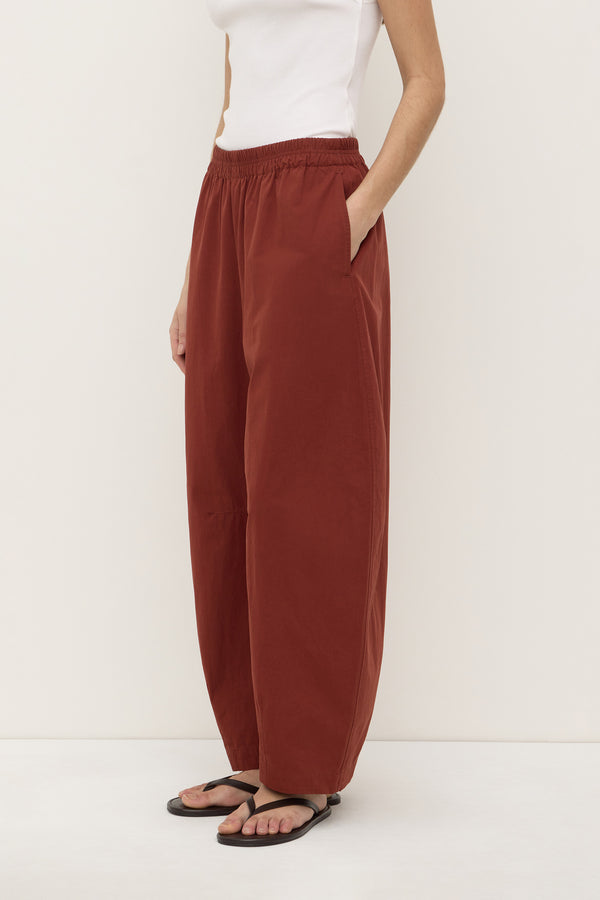 Lola_Barrel_Pant_Russet_0815