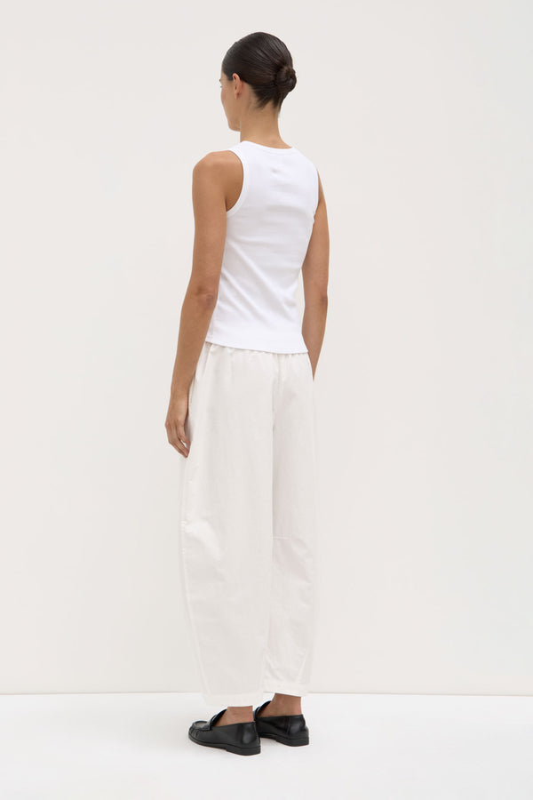 Lola_Barrel_Pant_White_1482jpeg