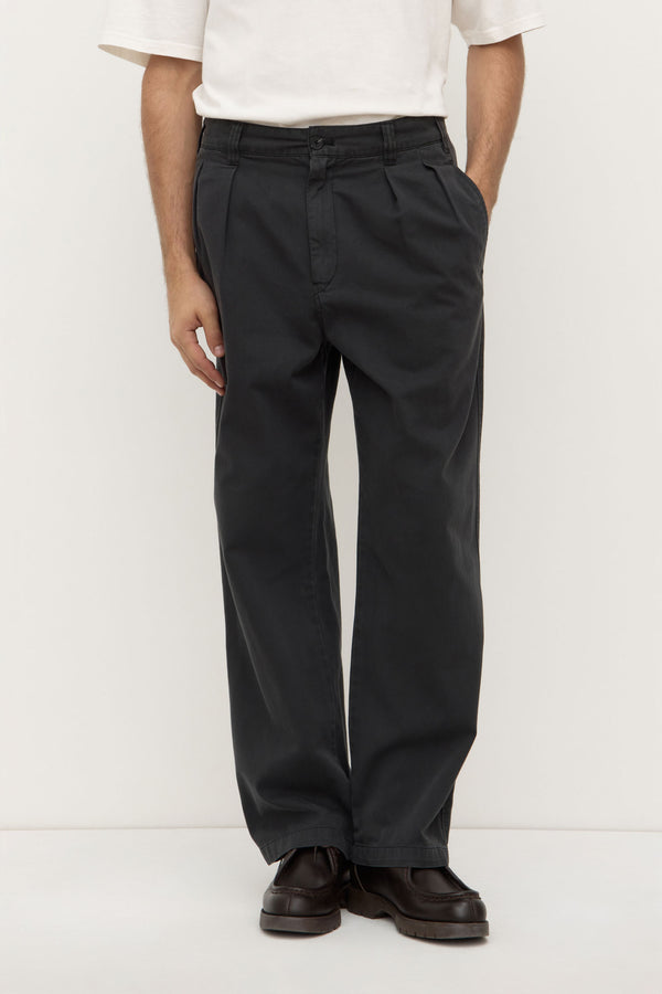 Miles Pleated Chino