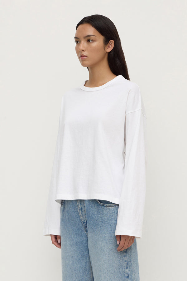 Nikita_Wide_Sleeve_Tee_White_0500