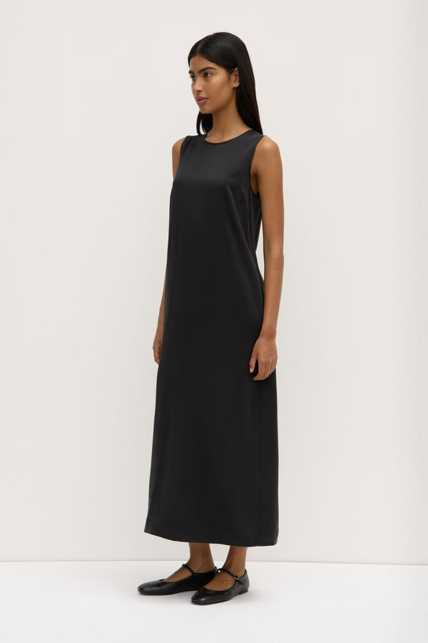 Nola_Silk_Maxi_Dress_Black_0088