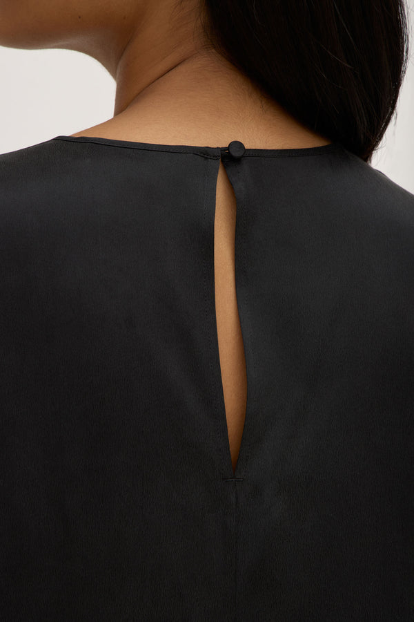 Nola_Silk_Maxi_Dress_Black_0097