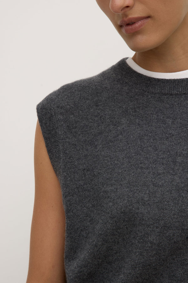 Relaxed Cashmere Vest