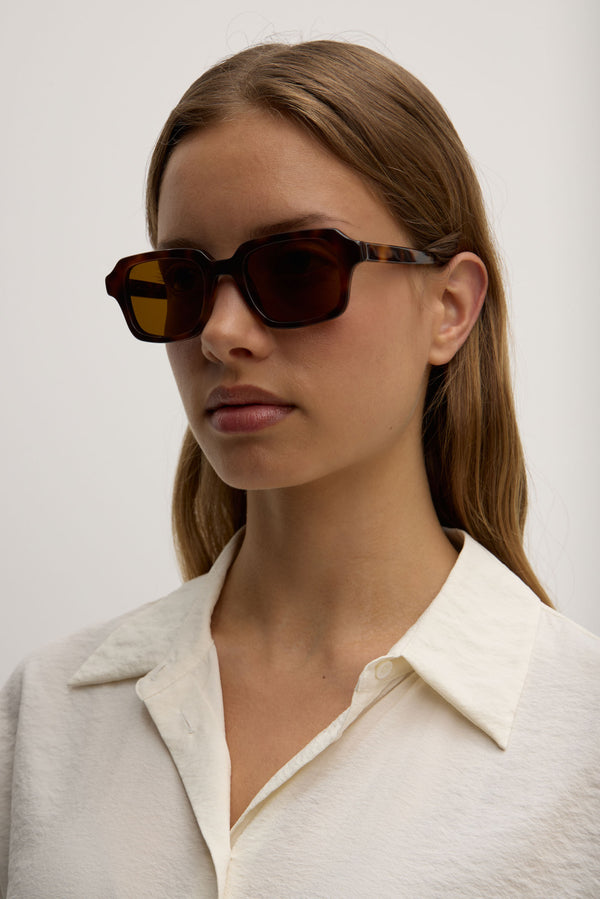 Retro Square Frame Sunglasses