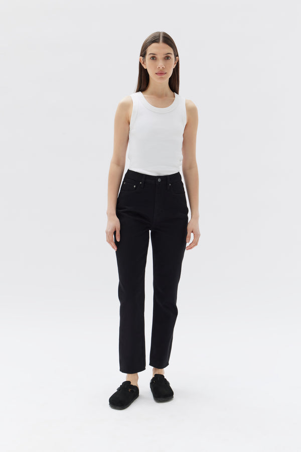 Signature Slim Jean