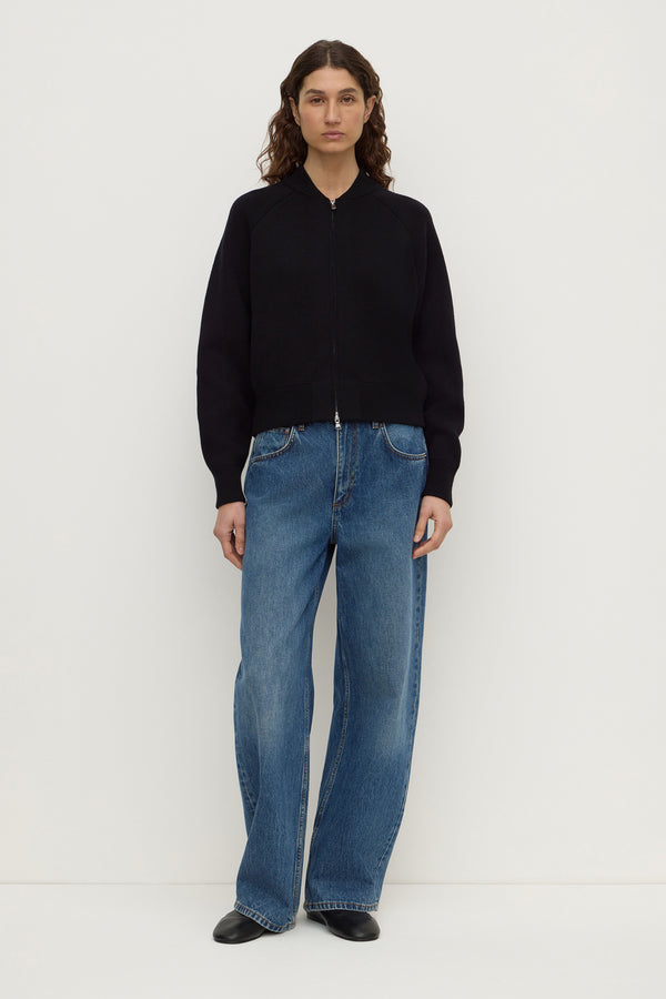 Talia_Milano_Knit_Bomber_Black_0025