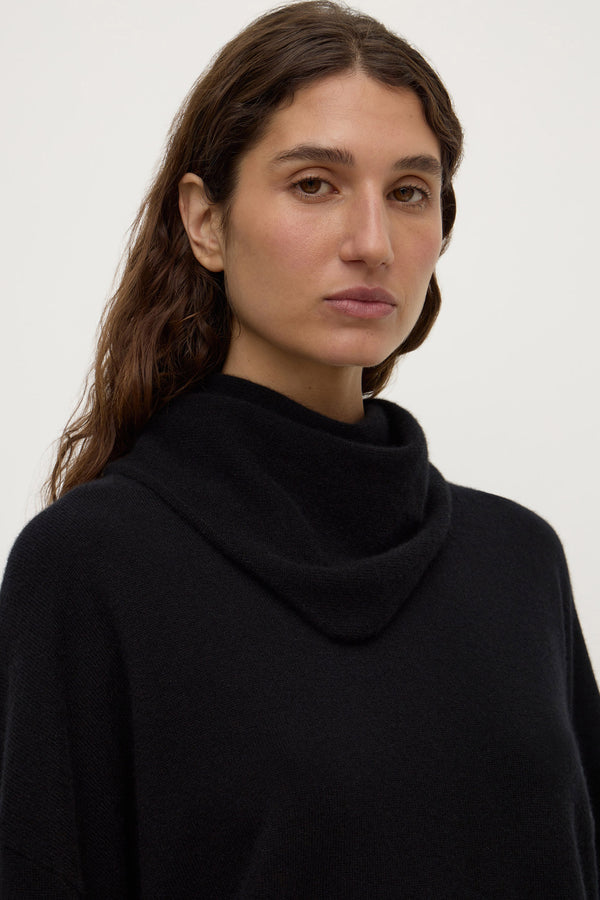 Triangular Cashmere Scarf