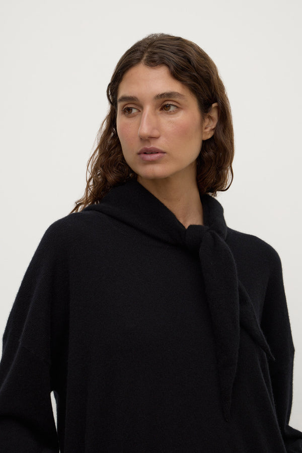 Triangular Cashmere Scarf