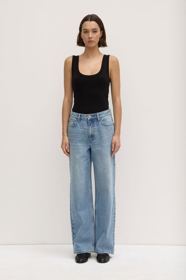 Womens Relaxed Jean