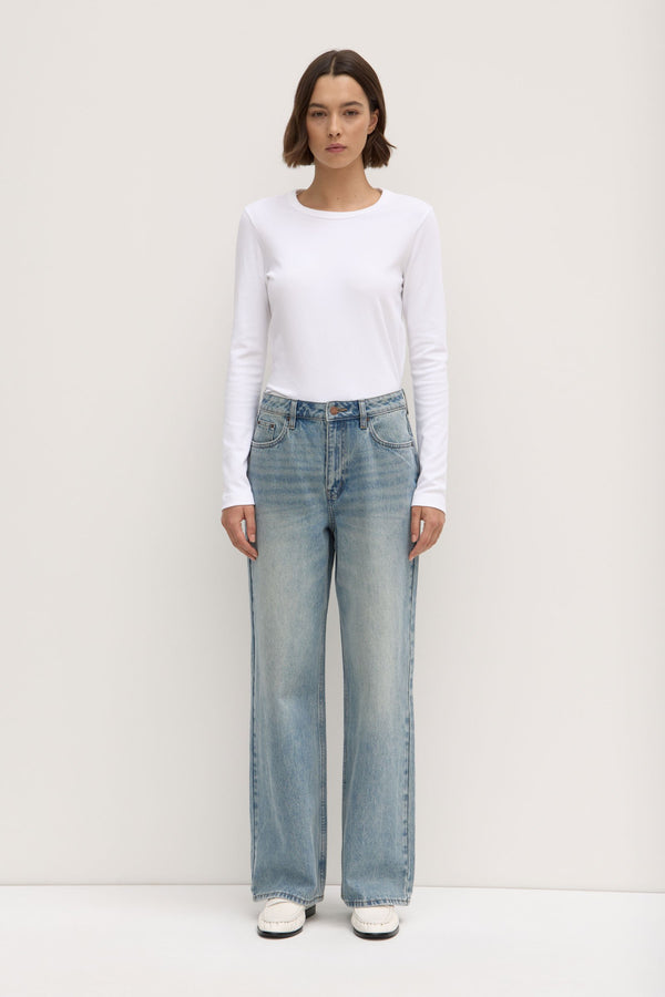 Womens Relaxed Jean