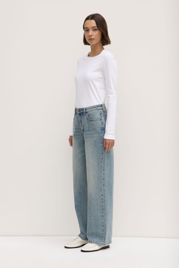 Womens Relaxed Jean